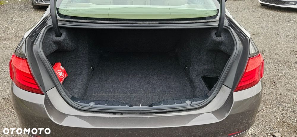 BMW Seria 5 - 15