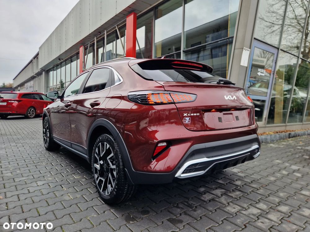 Kia XCeed 1.6 T-GDI Tribute DCT - 6