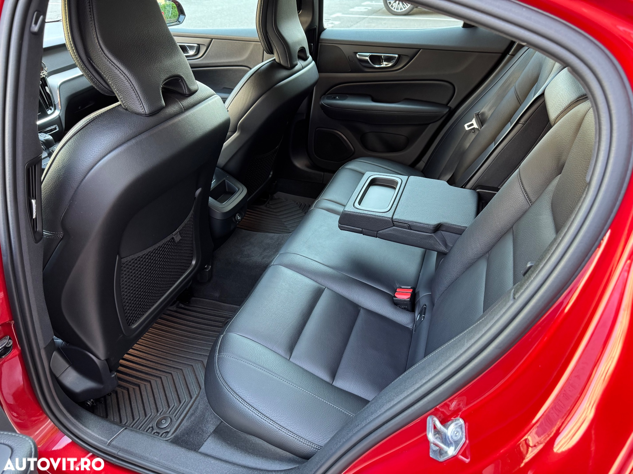 Volvo S60 T4 R-Design - 19