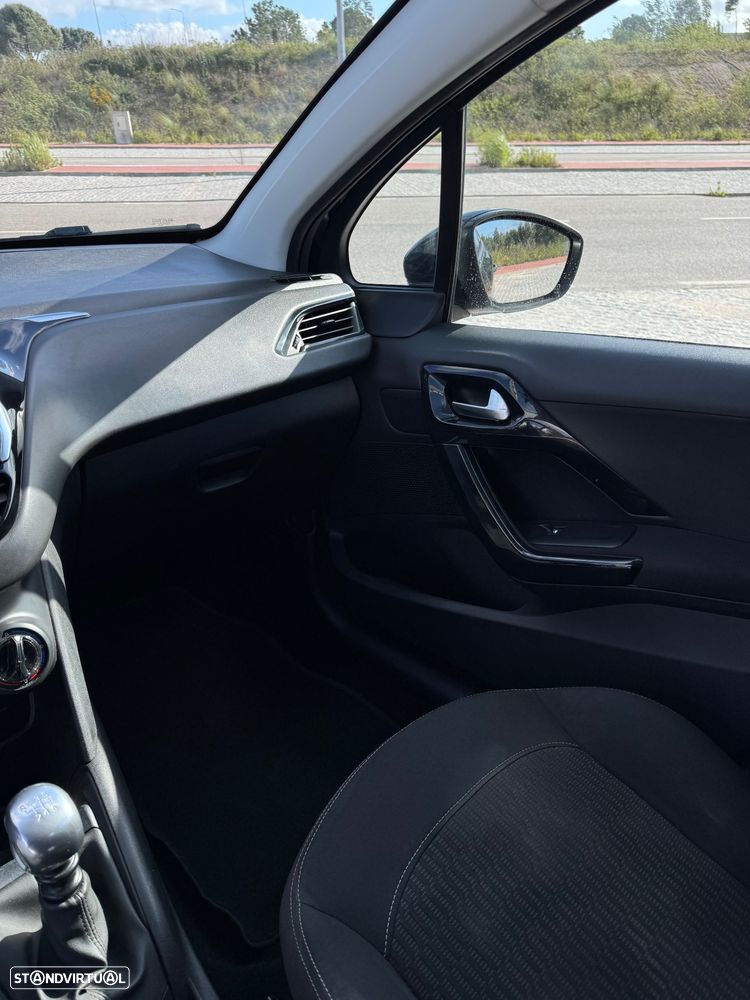 Peugeot 208 BlueHDi 100 Allure - 12