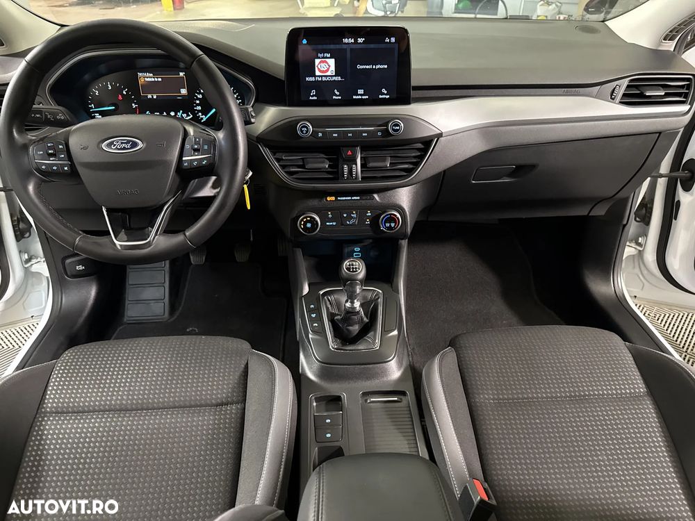 Ford Focus - 10