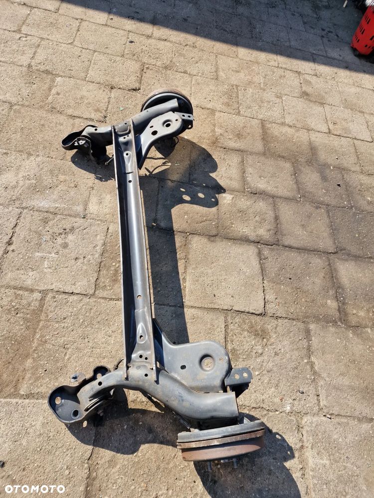 Belka zawieszenia  tył ford  B-Max - 2