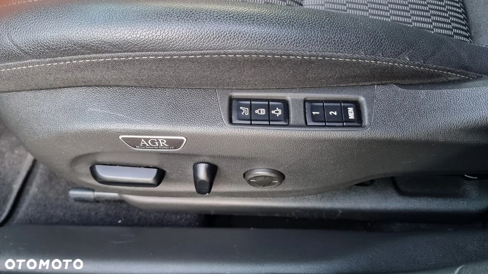 Opel Insignia 2.0 T Elegance S&S - 25