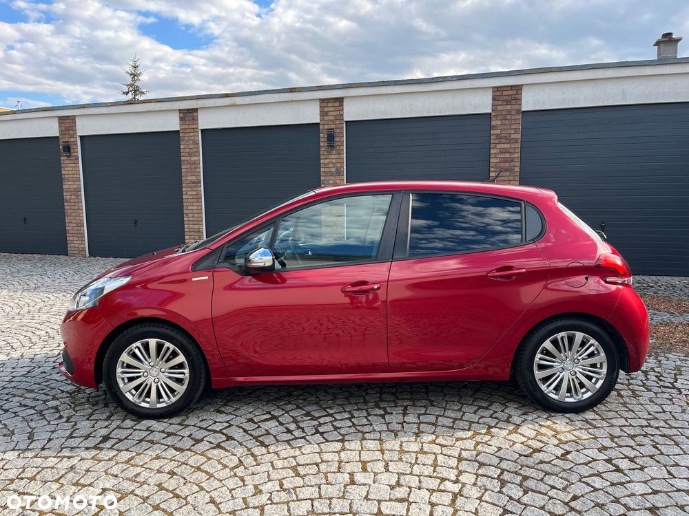 Peugeot 208 - 2