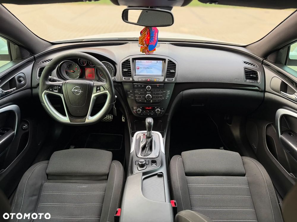 Opel Insignia - 23
