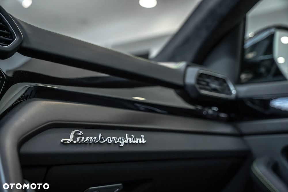 Lamborghini Urus - 34