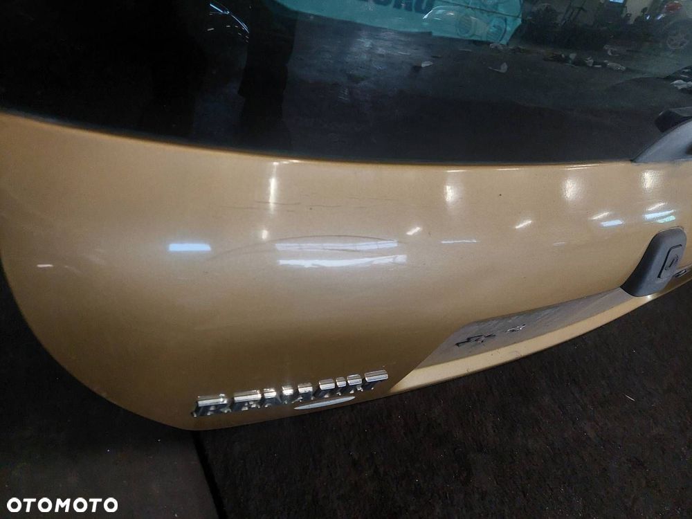 KOMPLETNY TYŁ KLAPA ZDERZAK LAMPY RENAULT CLIO II MV302 - 8