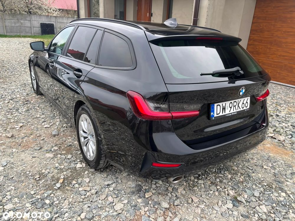 BMW Seria 3 318i - 6