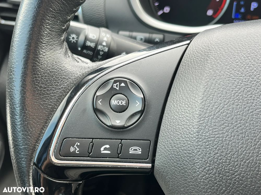 Mitsubishi Eclipse-Cross - 15