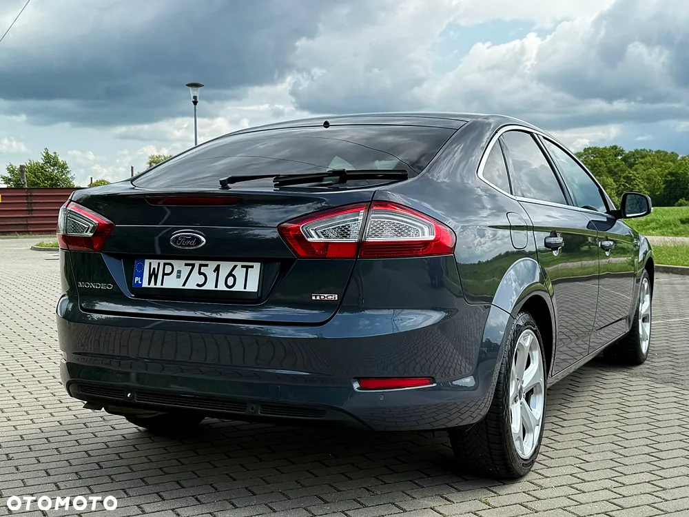 Ford Mondeo - 12