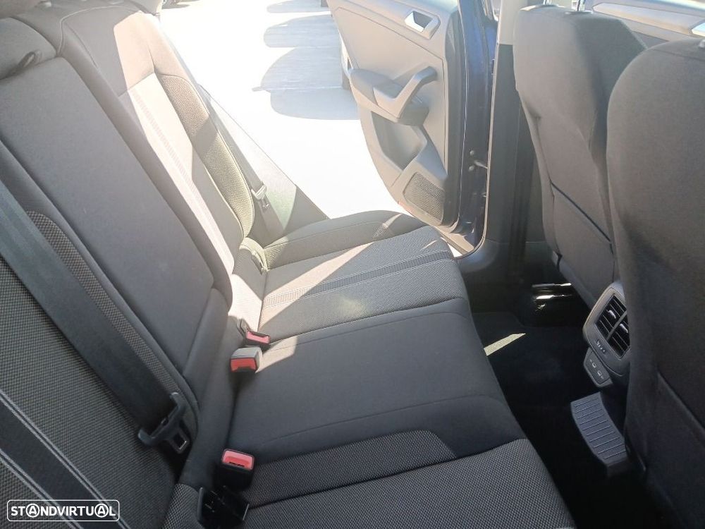 VW T-Roc 1.5 TSI Style DSG - 17