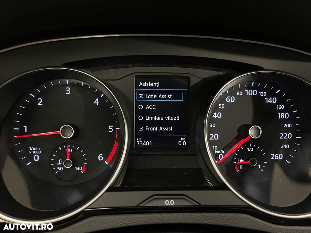 Volkswagen Passat 2.0 TDI DSG Highline - 26