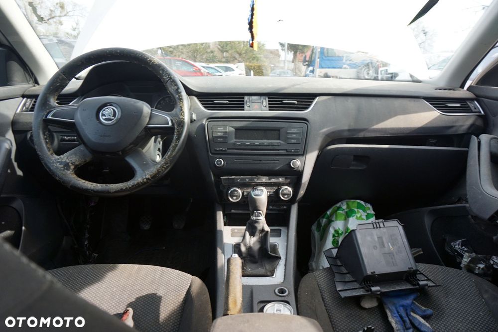 DESKA ROZDZIELCZA AIRBAG KONSOLA OCTAVIA III 5E3 SKODA 2012-2016 - 1