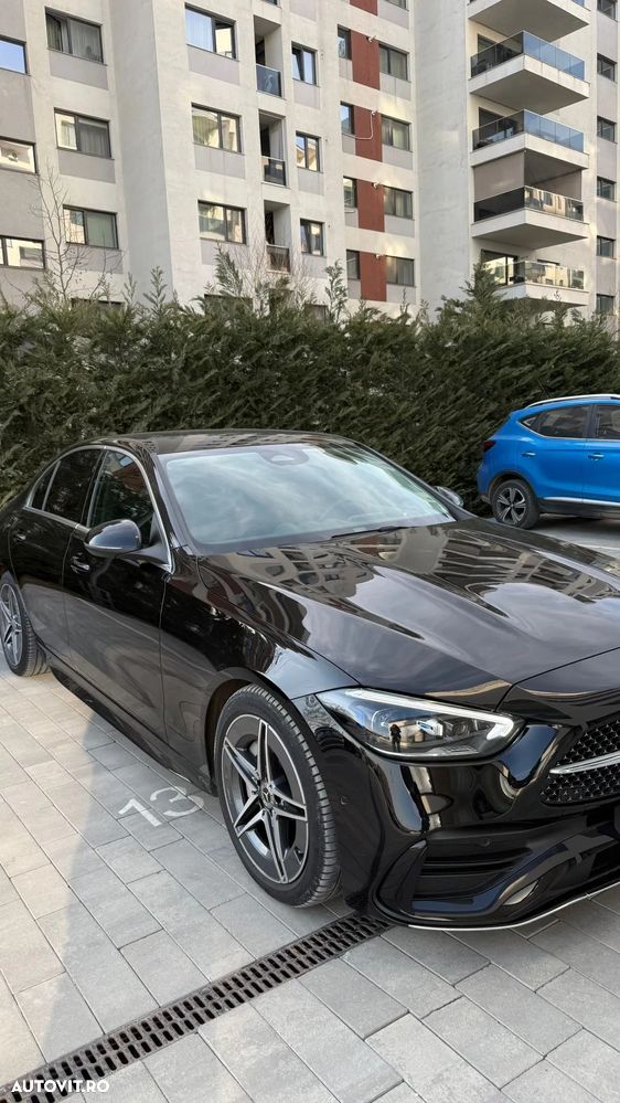 Mercedes-Benz C 300 4Matic 9G-TRONIC AMG Line - 12