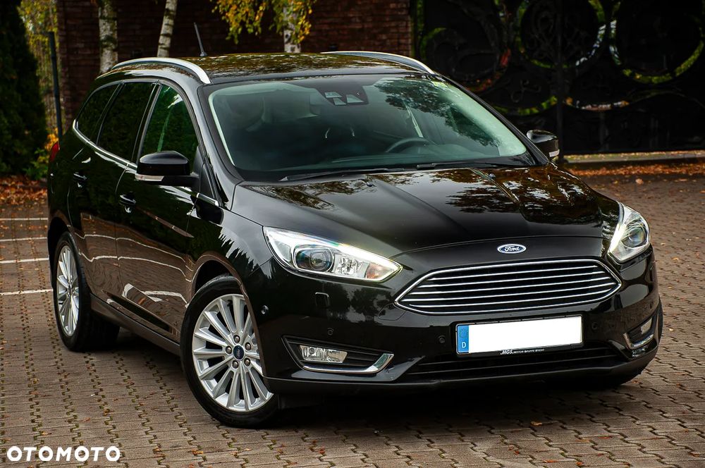 Ford Focus 1.5 EcoBoost Titanium ASS - 6