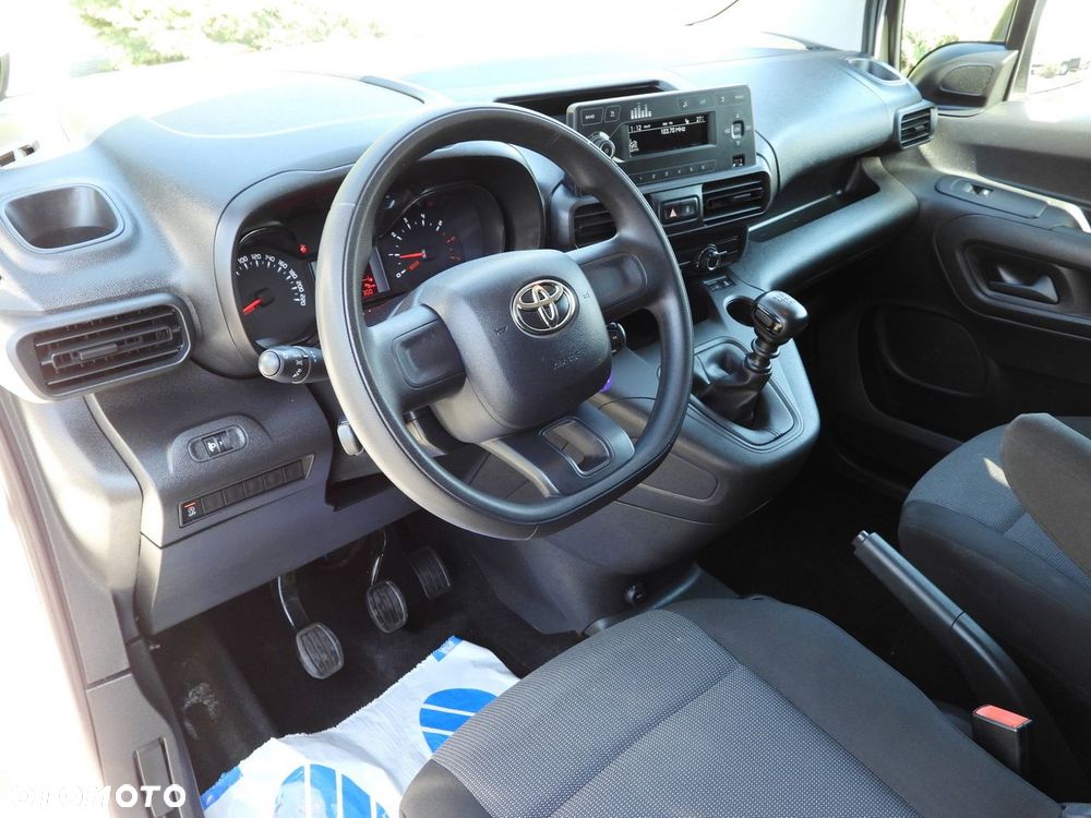 Toyota PROACE CITY  FURGON CHŁODNIA  -15*C ZASILANIE 230V TEMPOMAT KLIMATYZACJA  100KM - 3