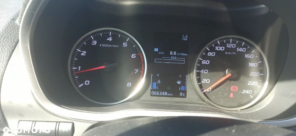 Mitsubishi Eclipse Cross 1.5 T GPF Inform - 14