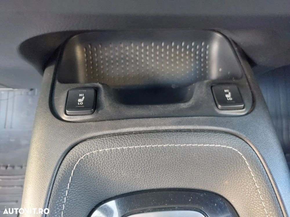 Toyota Corolla 1.8 HSD Exclusive interior Negru - 14