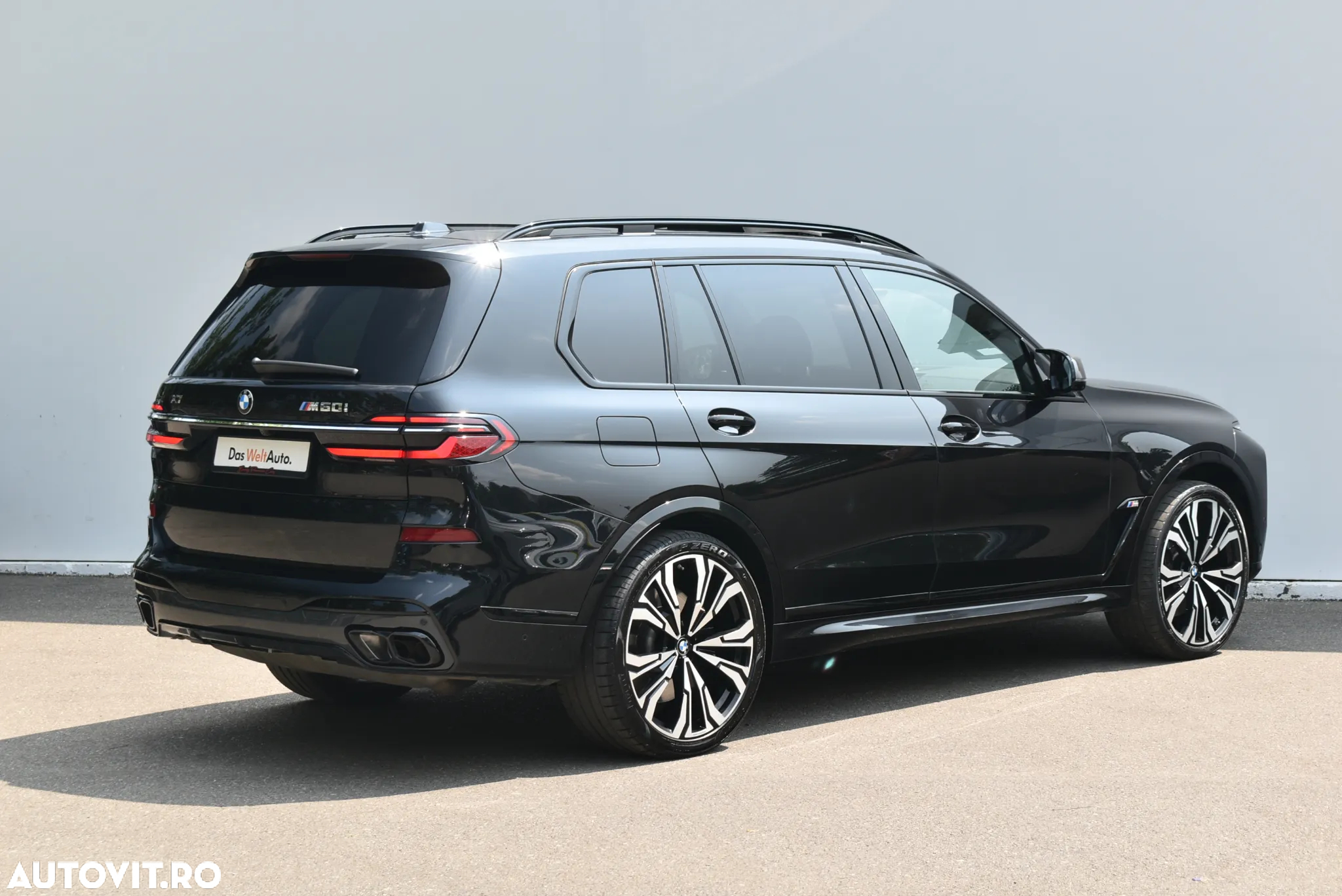 BMW X7 M60i xDrive AT MHEV - 3