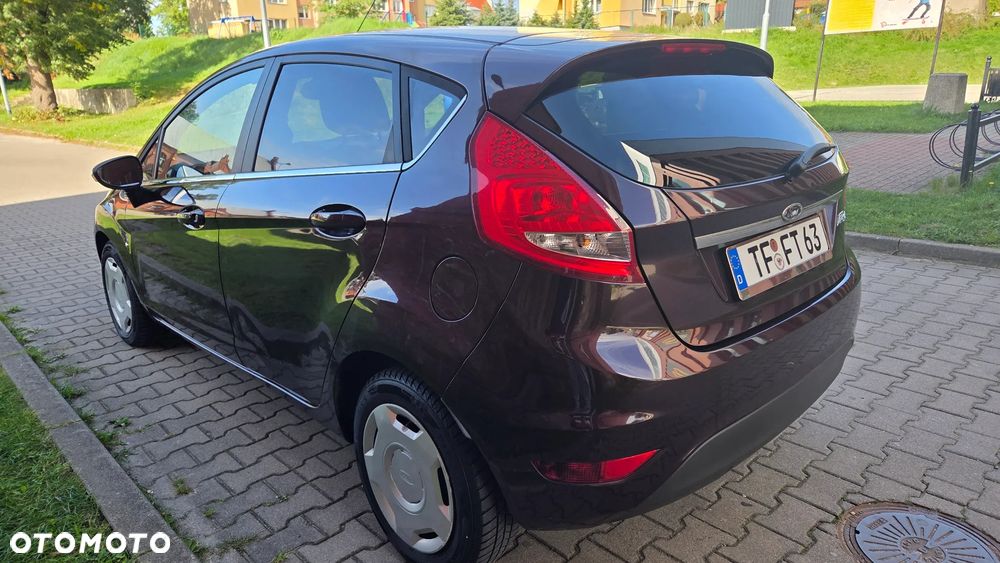Ford Fiesta - 8