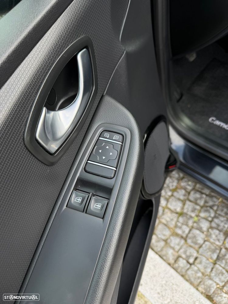 Renault Clio Sport Tourer 0.9 TCE Confort - 28