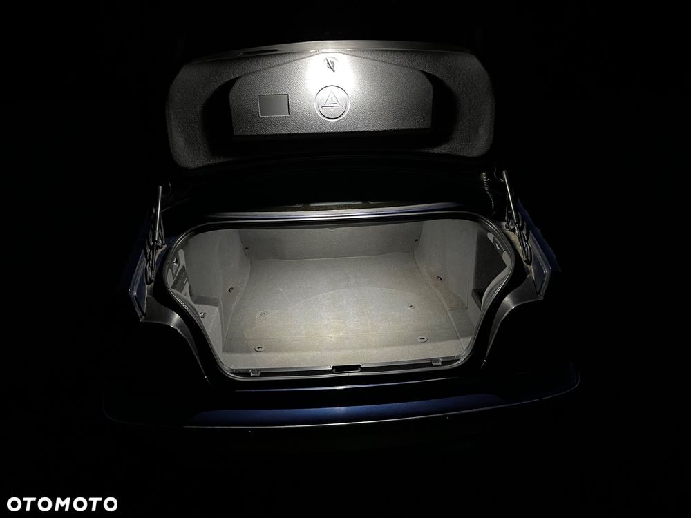 BMW Seria 5 520i - 27