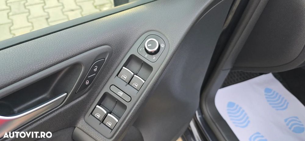 Volkswagen Golf 1.4 TSI BMT DSG Highline - 24