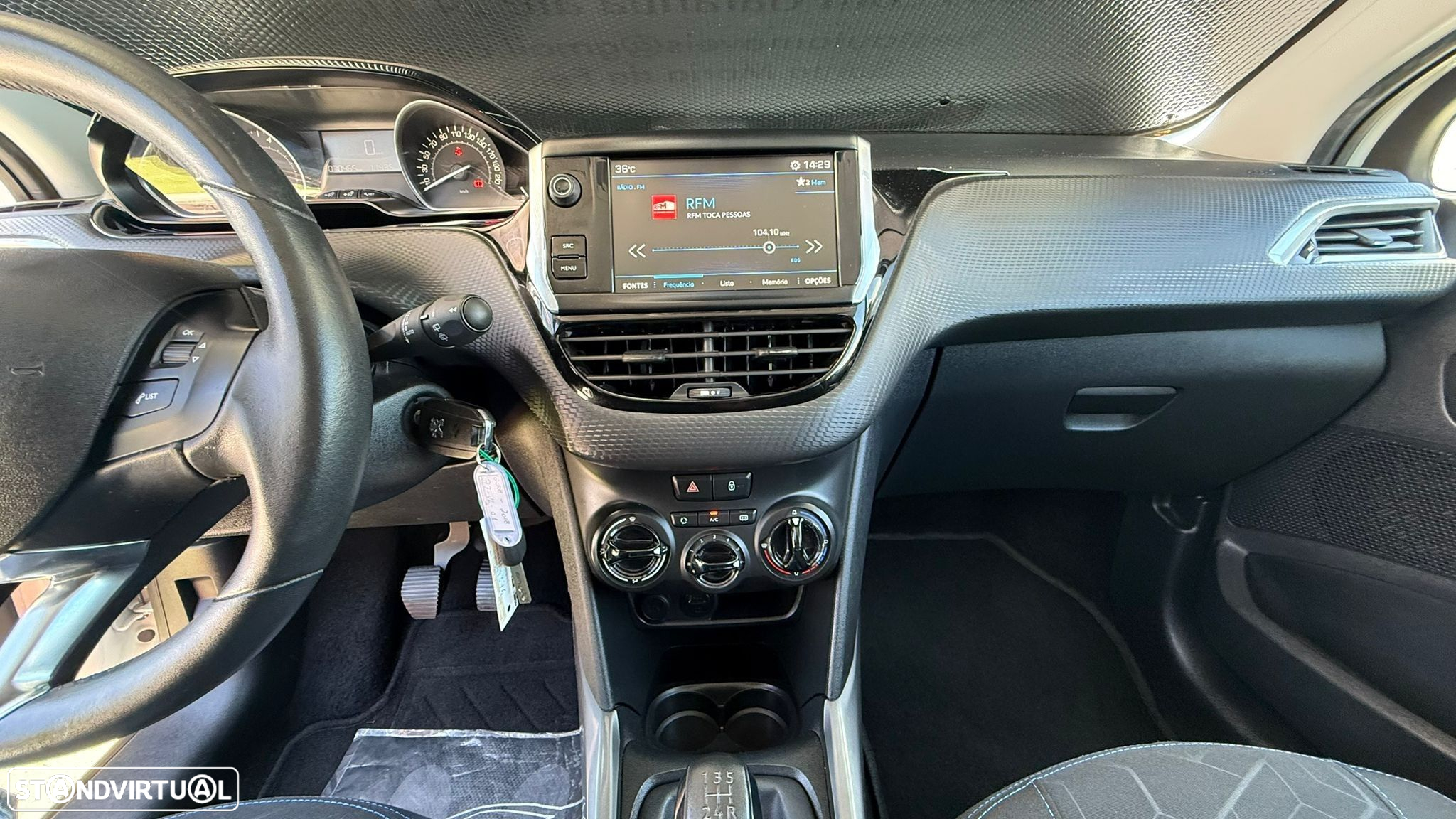 Peugeot 2008 1.2 PureTech Style - 28