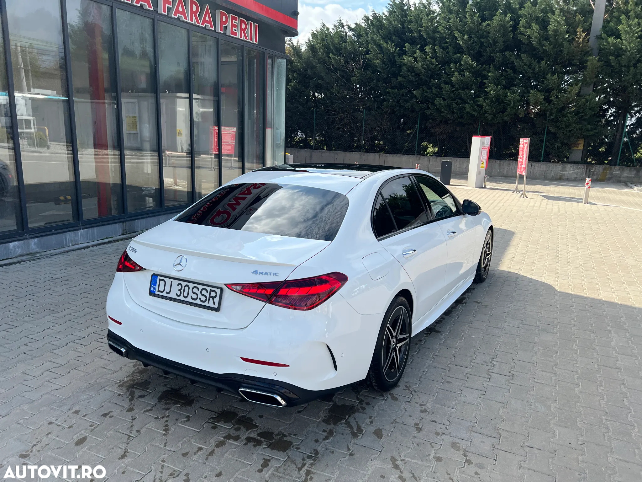 Mercedes-Benz C 300 MHEV 4MATIC - 4