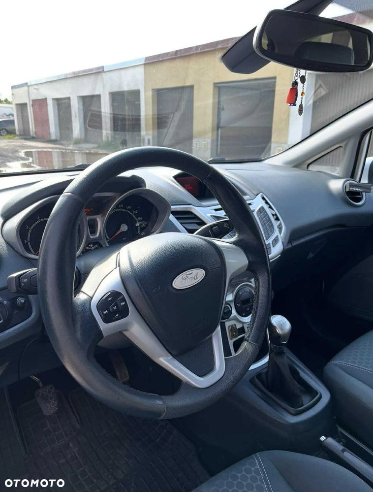 Ford Fiesta 1.6 Sport - 8