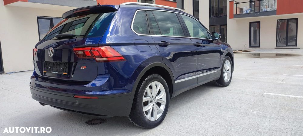 Volkswagen Tiguan - 4