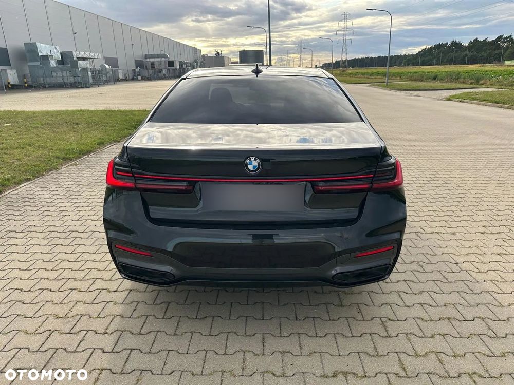 BMW Seria 7 740d xDrive mHEV sport - 6