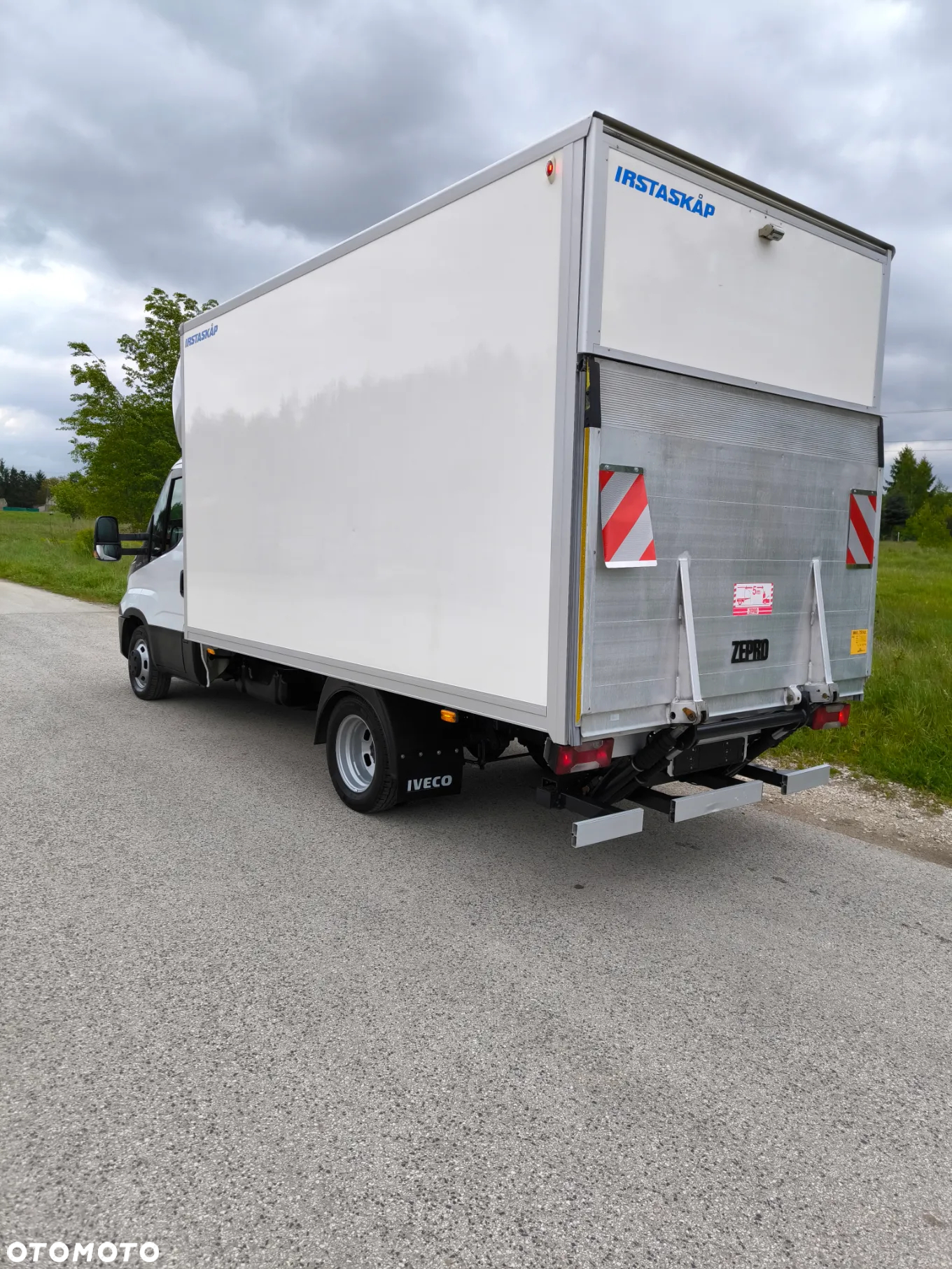 Iveco 35C17 Cena: 66500 zł netto Kontener Izoterma Klimatronic - 7