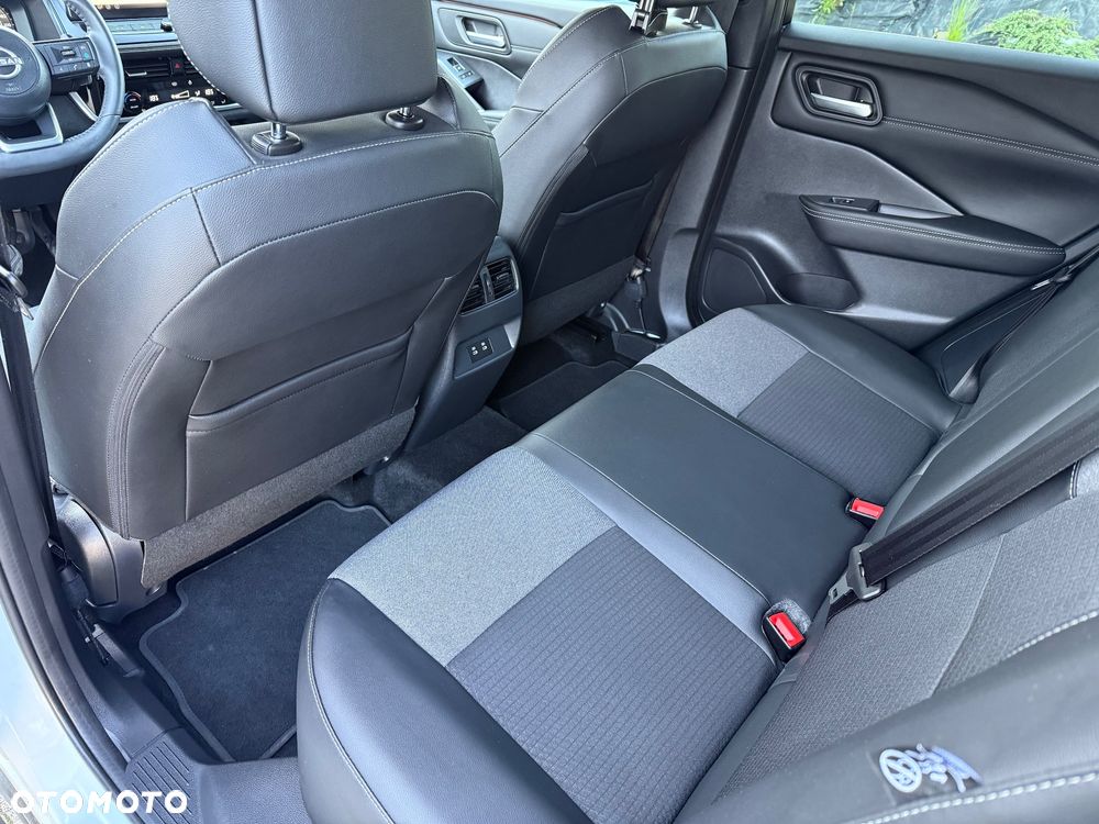 Nissan Qashqai 1.3 DIG-T MHEV N-Connecta Xtronic - 30