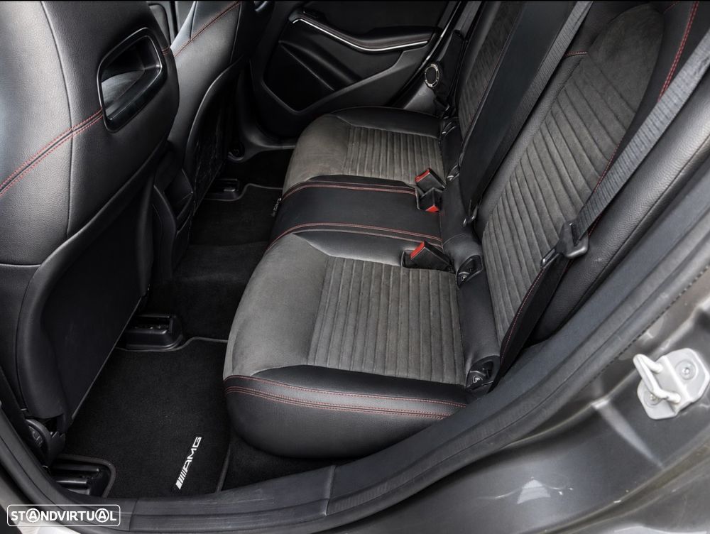 Mercedes-Benz CLA 220 CDI AMG Line Aut.111g - 12