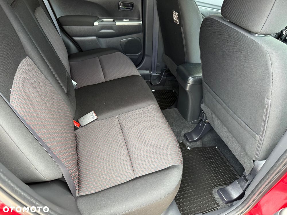 Mitsubishi ASX - 12