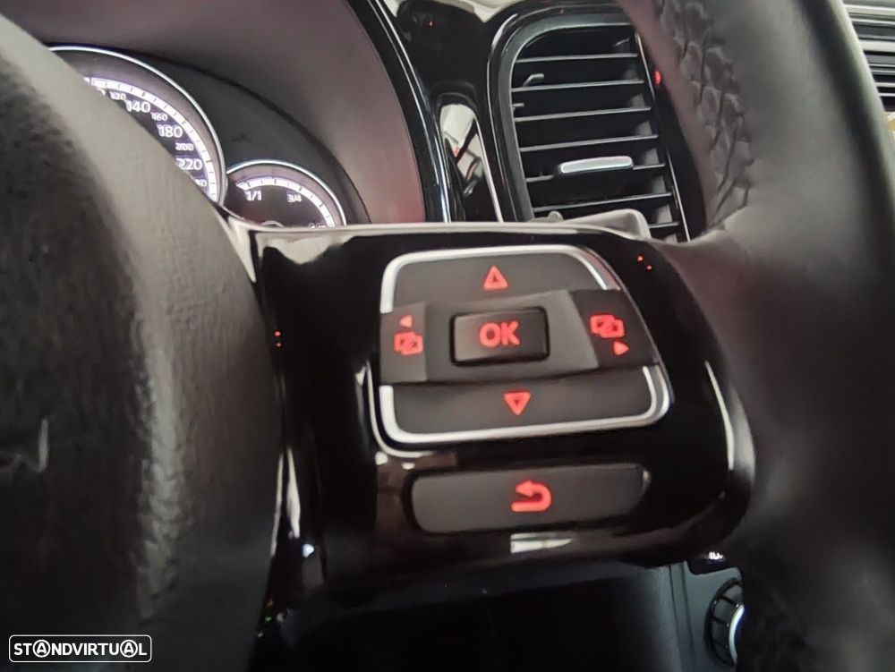 VW New Beetle 1.6 TDi Design - 22