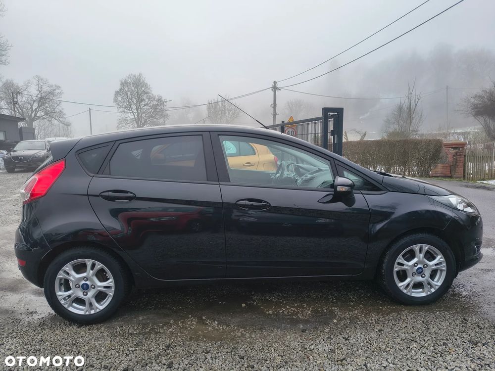 Ford Fiesta 1.6 TDCi DPF Titanium - 4