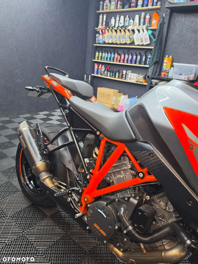 KTM Super Duke - 21