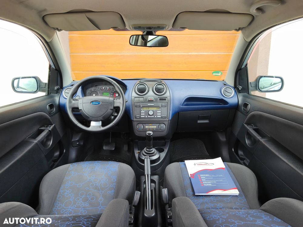 Ford Fiesta - 11