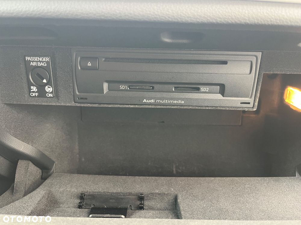 Audi A3 Sportback 2.0 TDI S line Sportpaket - 28
