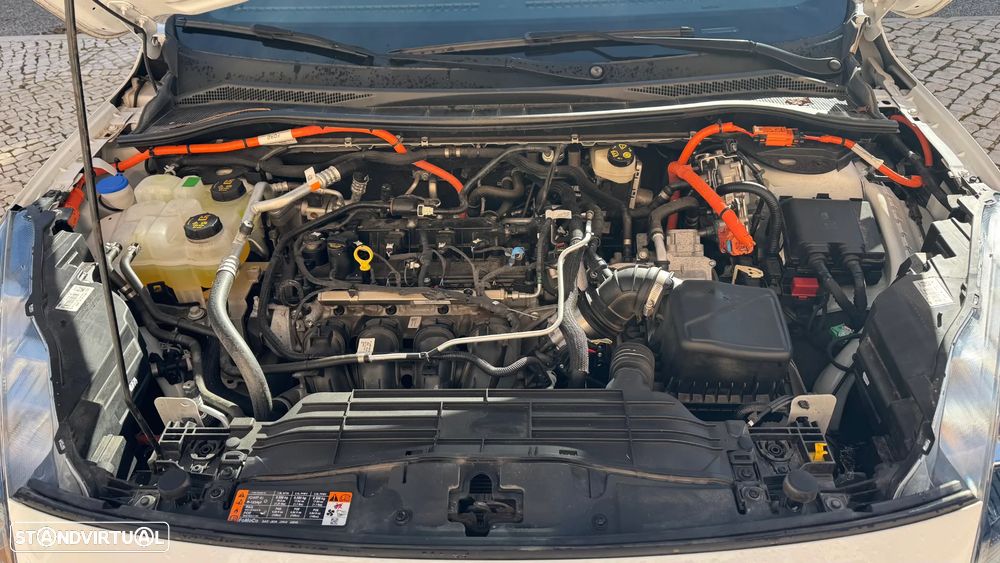 Ford Kuga 2.5 Duratec PHEV ST-LINE X - 15