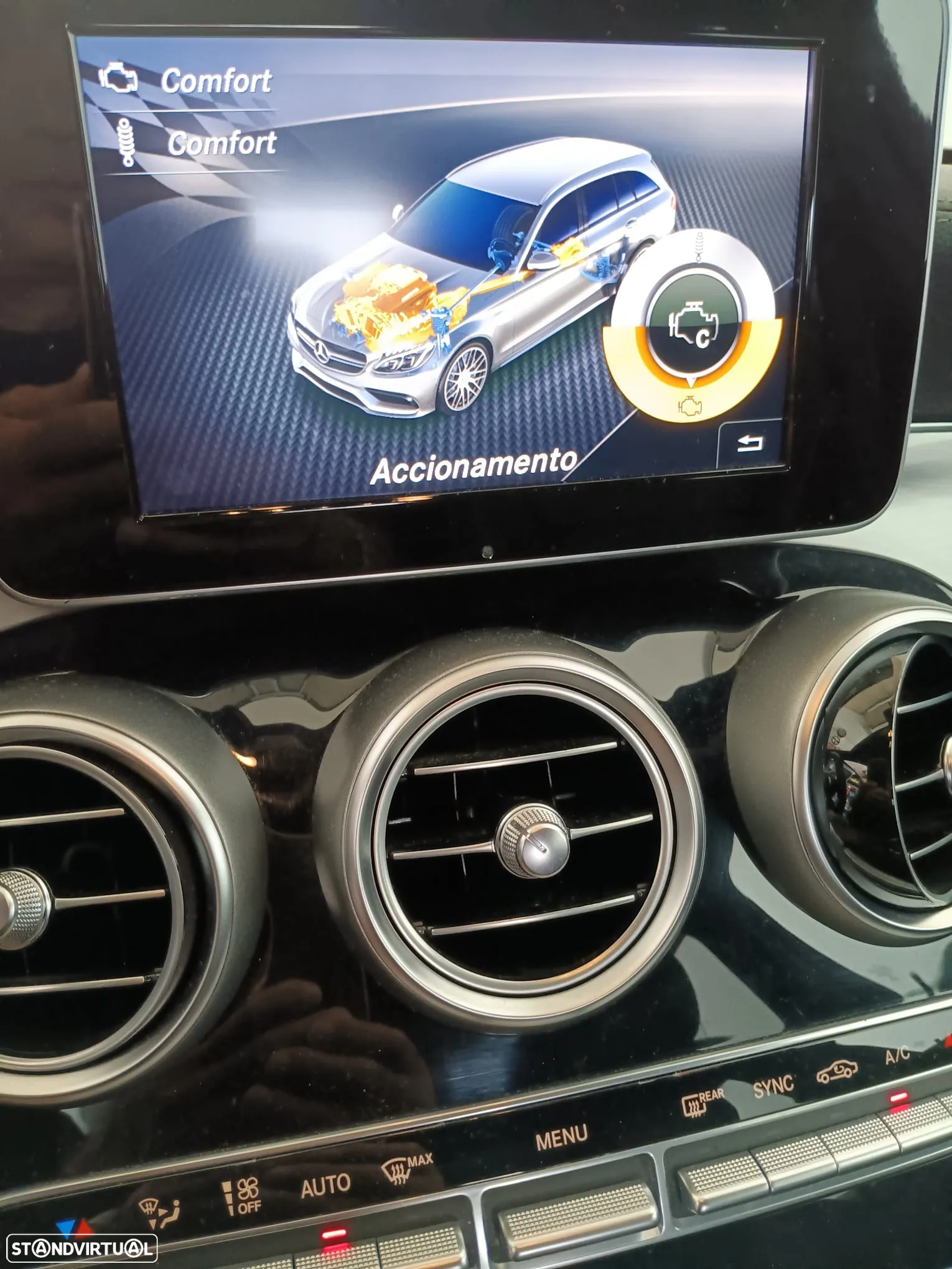 Mercedes-Benz C 300 BlueTEC Hybrid AMG Line - 8