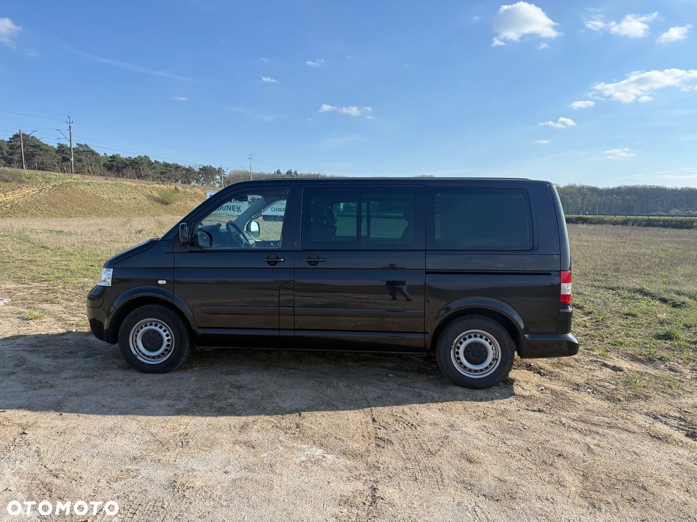Volkswagen Multivan - 8