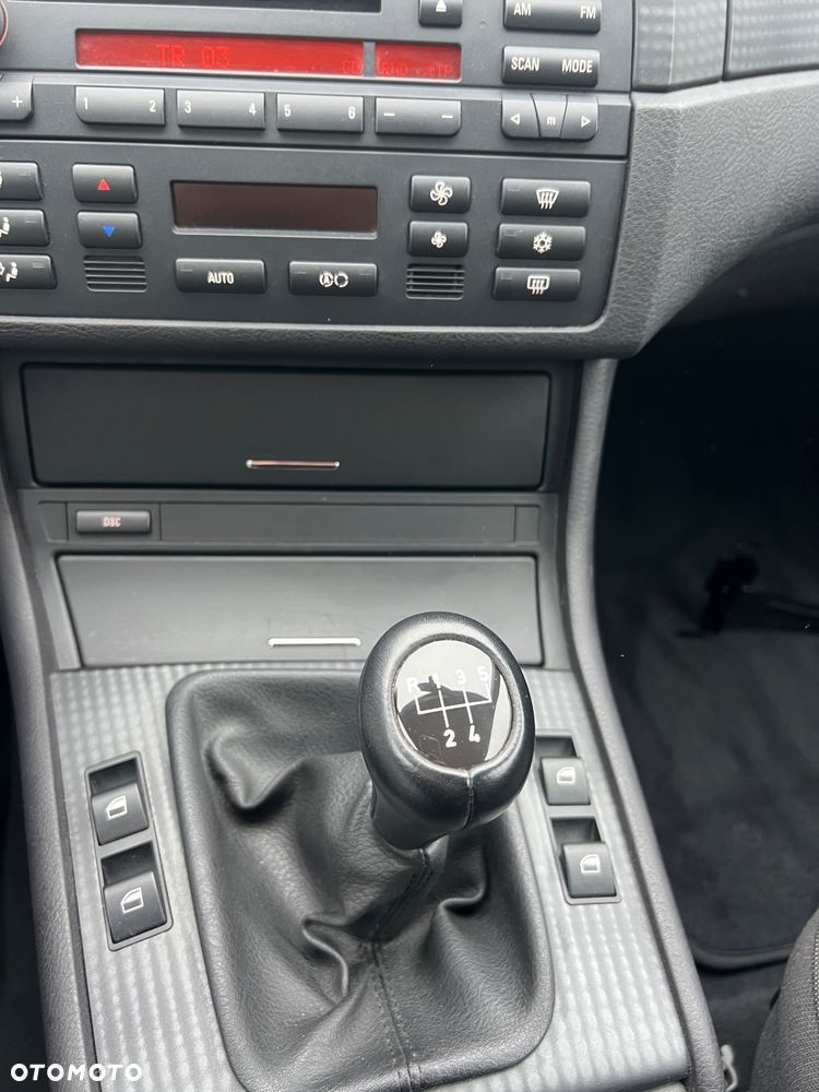 BMW Seria 3 318 Ci - 17