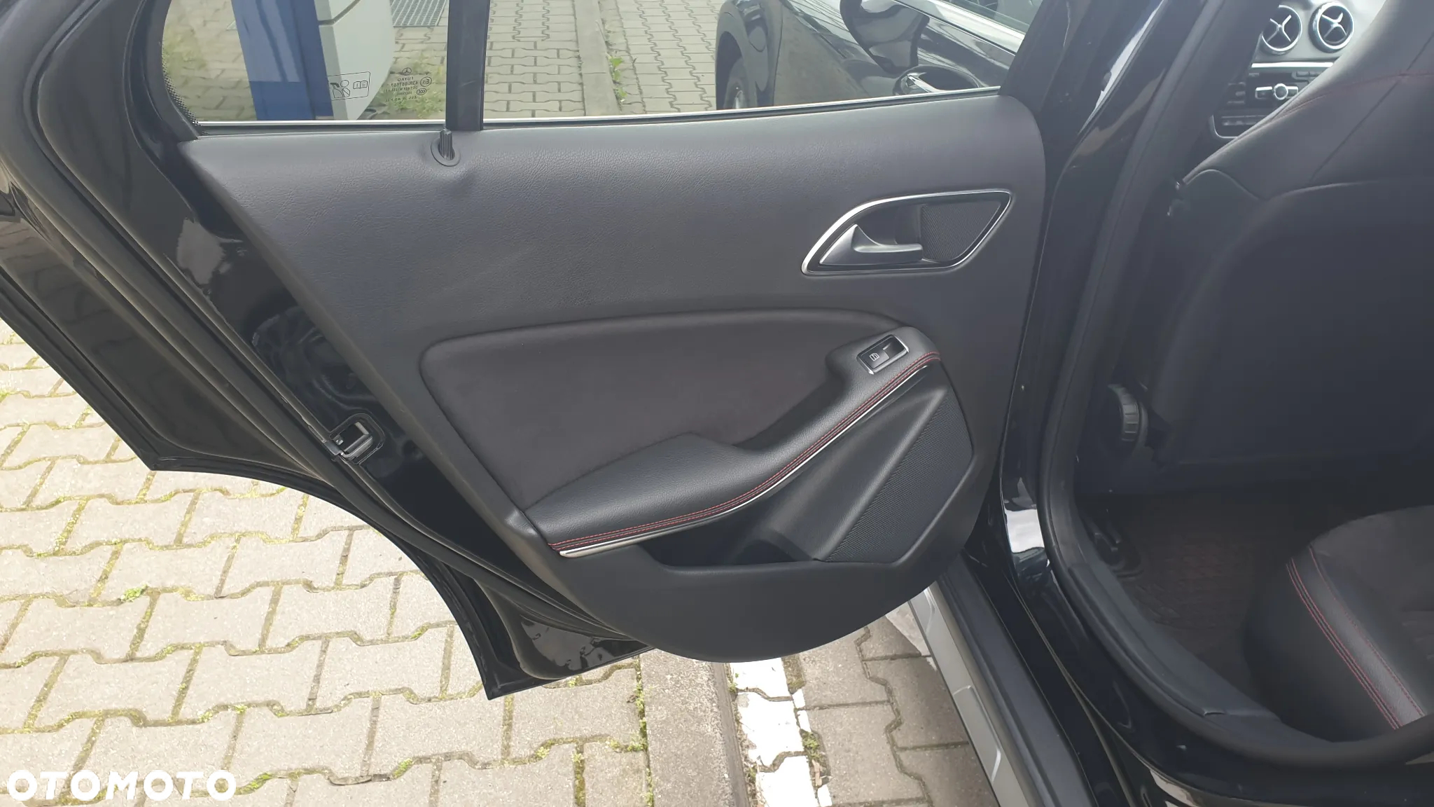 Mercedes-Benz GLA 250 4-Matic - 15