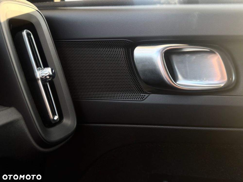 Volvo XC 40 T3 - 18