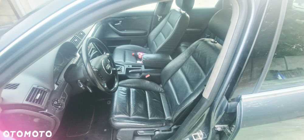 Audi A4 Avant 2.5 TDI - 8