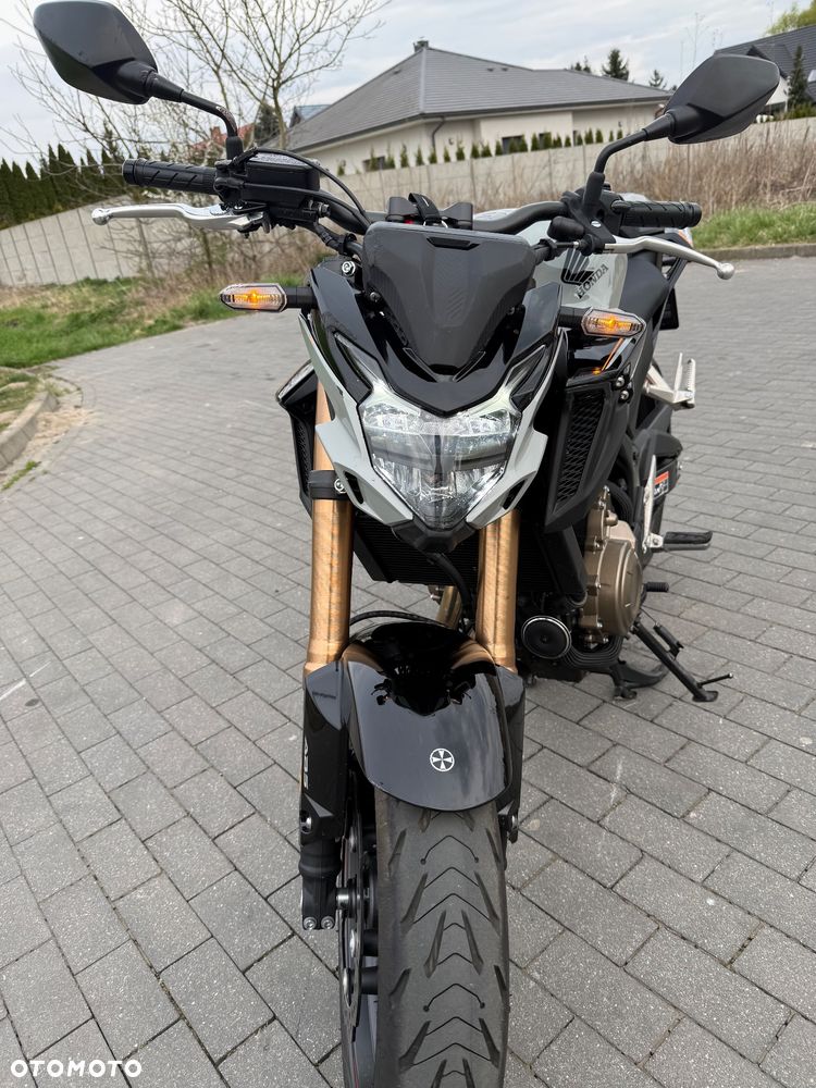 Honda CB - 2