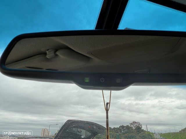 Nissan Navara 2.3 dCi CD 4WD N-Connecta Nav+Barras - 29